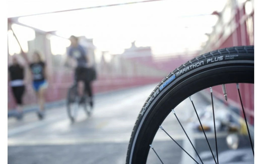 Pneu Schwalbe Marathon Plus HS440 - 28 Pouces 6 Pneu Schwalbe Marathon Plus HS440 - 28 Pouces – Image 4